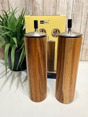 AdHoc Wooden Oil and Vinegar Set - Brown